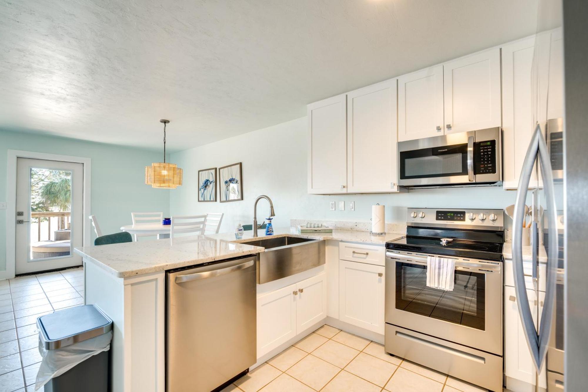 Cedar Key Condo With Balcony And Gulf Views! Ngoại thất bức ảnh